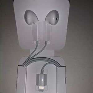 apple headphones